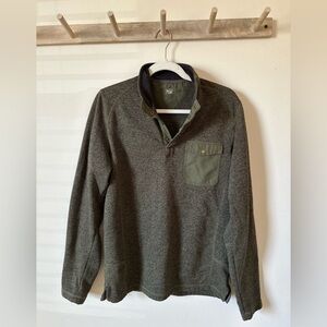 REI Pullover in Green Size Small